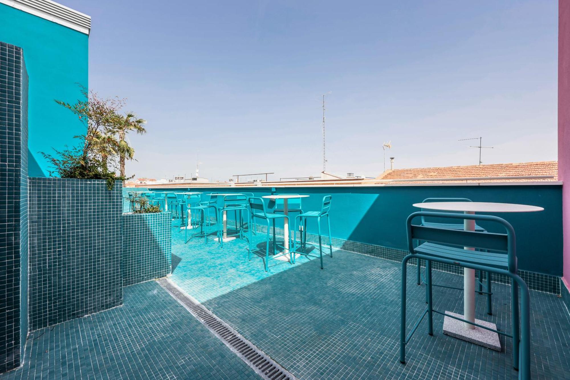 Live Coworking - Self Service - Guest house Madrid