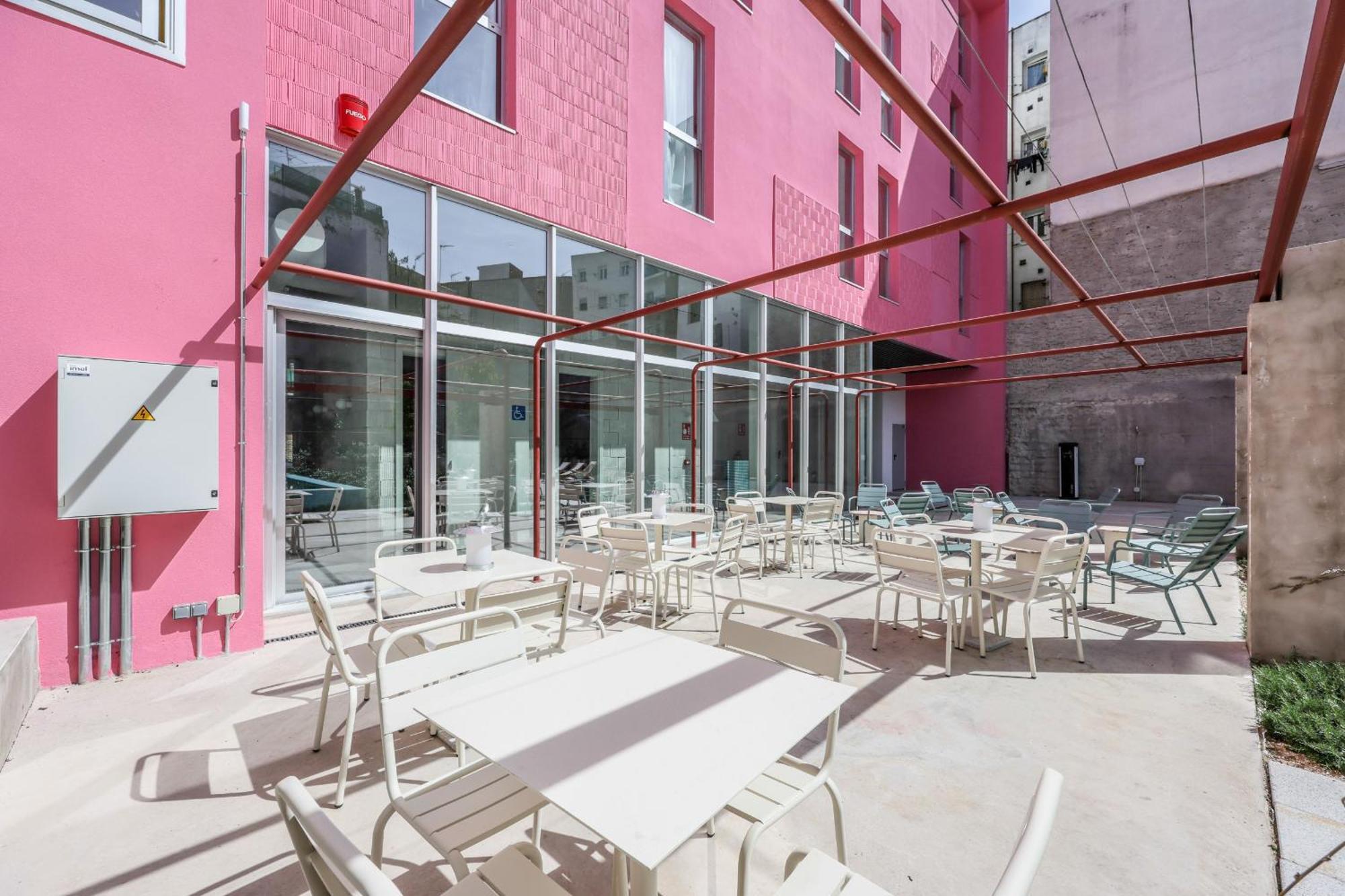 Live Coworking - Self Service - Guest house Madrid