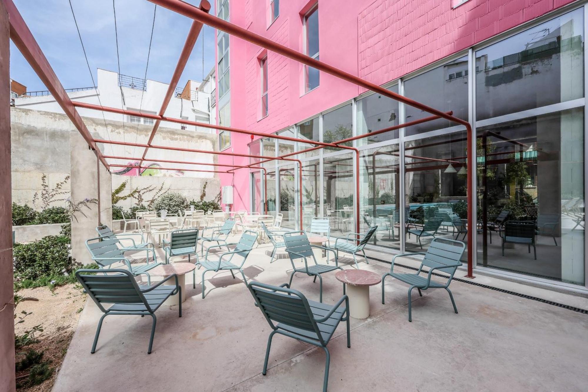 Live Coworking - Self Service - Guest house