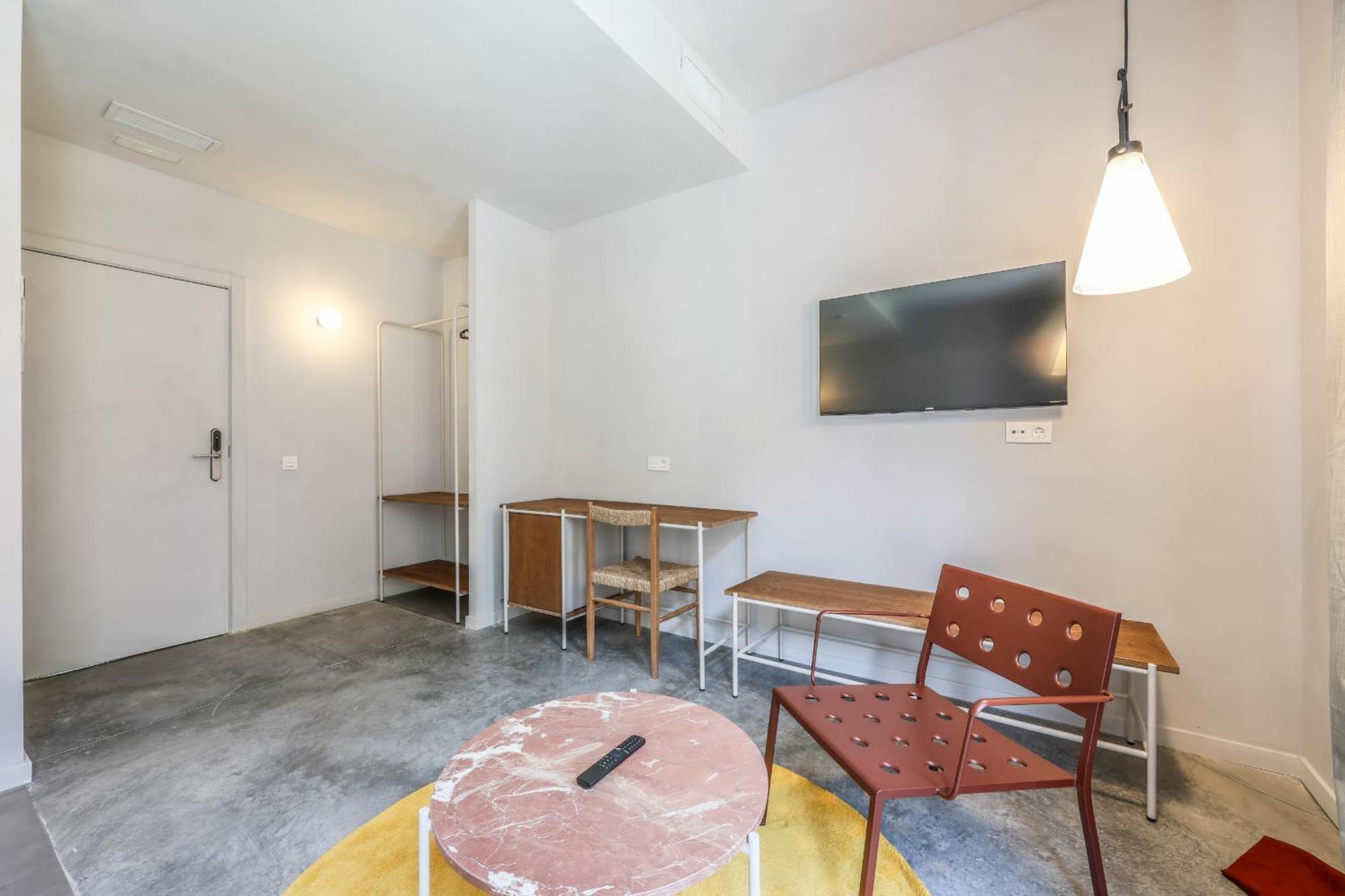 Live Coworking - Self Service - Guest house Madrid