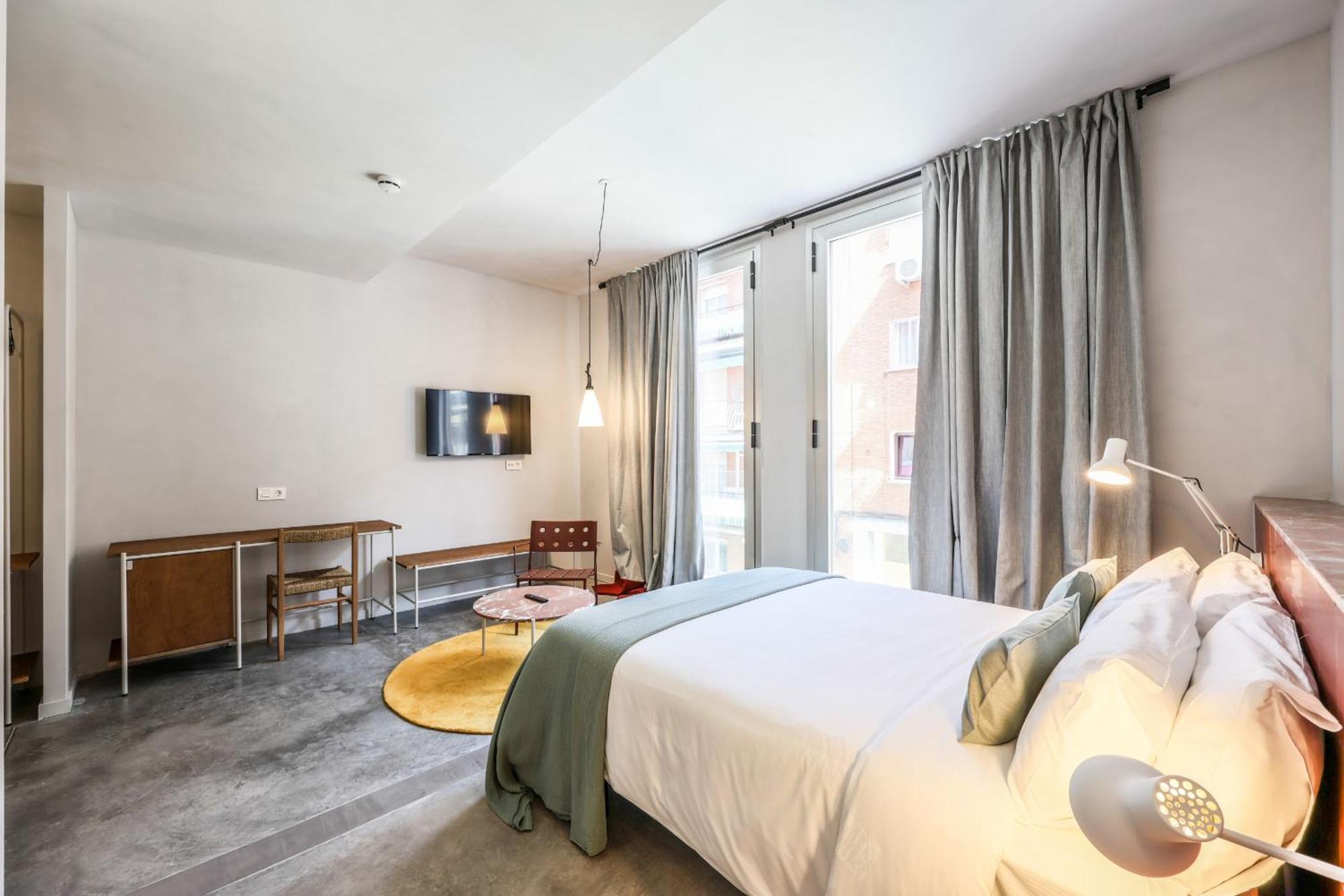 Live Coworking - Self Service - Guest house Madrid