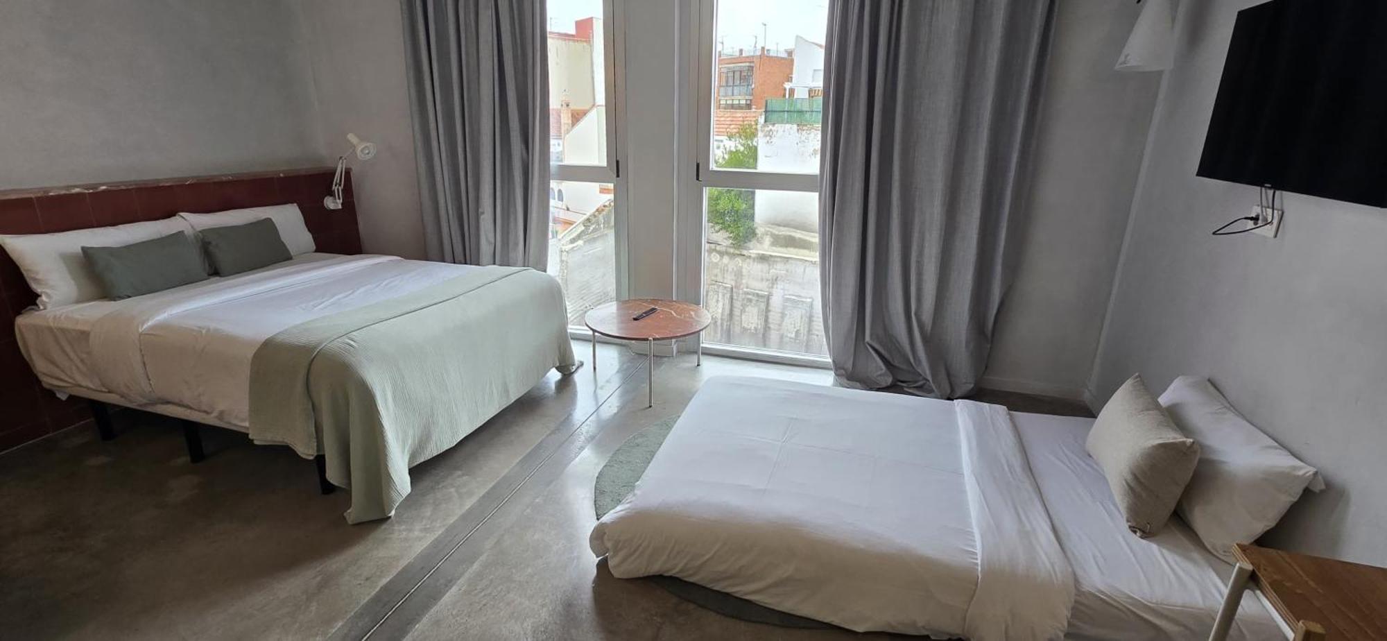 Live Coworking - Self Service - Guest house Madrid